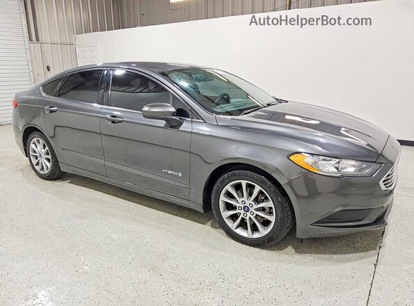 3FA6P0LU7HR358606 2017 FORD FUSION Gray Դիմացի տեսք