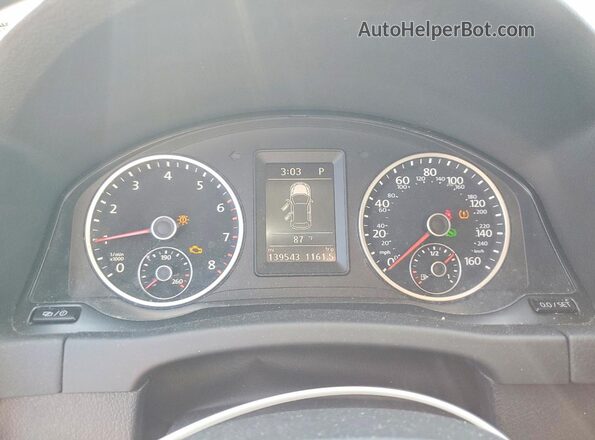 WVGBV7AX4GW555132 2016 VOLKSWAGEN TIGUAN Серебряный Вид задних сидений