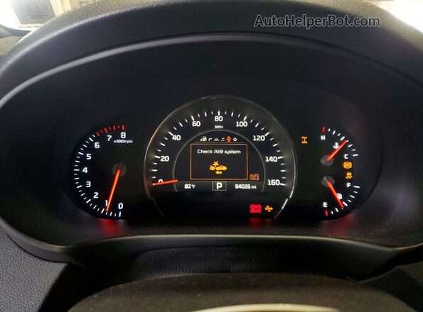 5XYPKDA53HG256827 2017 KIA SORENTO Silver Widok tylnych siedzeń