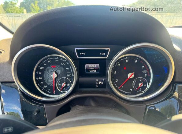 4JGDA5HB8JB044198 2018 MERCEDES-BENZ GLE Blue Widok naklejki z numerem VIN