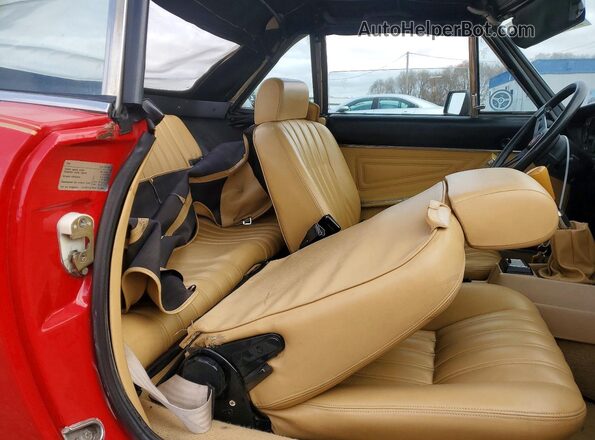 124CS20144029 1971 FIAT 124 Красный Вид задних сидений