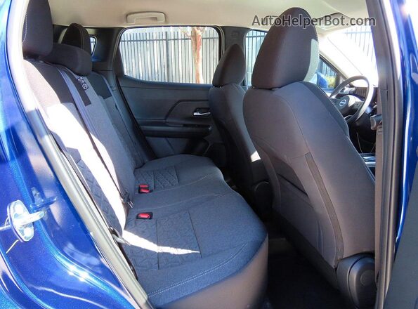 3N8AP6CB2SL406162 2025 NISSAN KICKS Blue Widok wnętrza z przodu
