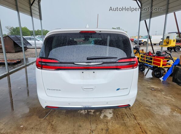 2C4RC1L76NR129970 2022 CHRYSLER PACIFICA White Vista interior delantera