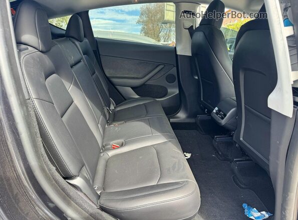 7SAYGDEF6RF022203 2024 TESLA MODEL Y Серый Вид салона спереди