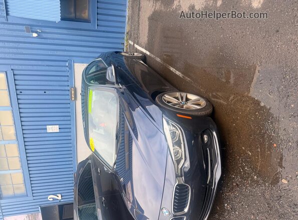 WBA8D9G54HNT91615 2017 BMW 3 SERIES Blue Widok z przodu