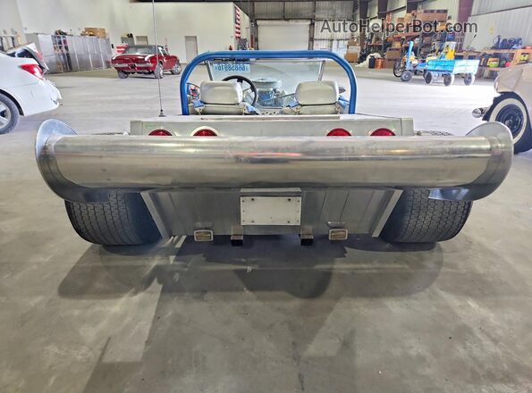 1333001432 1973 VOLKSWAGEN SUPER Серебряный Вид сзади