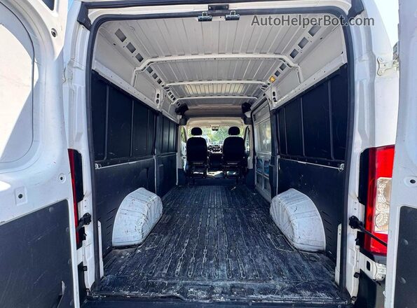 3C6TRVBG7KE554115 2019 RAM PROMASTER White Вид ззаду