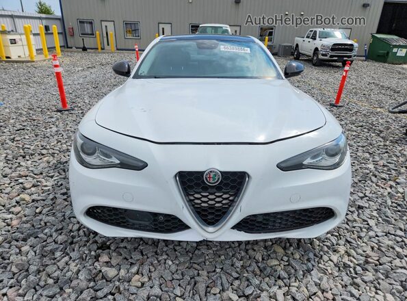 ZARFAECN7H7554866 2017 ALFA ROMEO GIULIA White უკანა ხედი