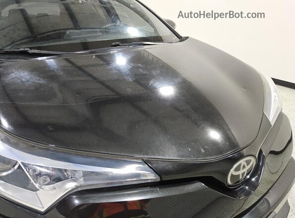NMTKHMBX7JR014722 2018 TOYOTA C-HR Black 