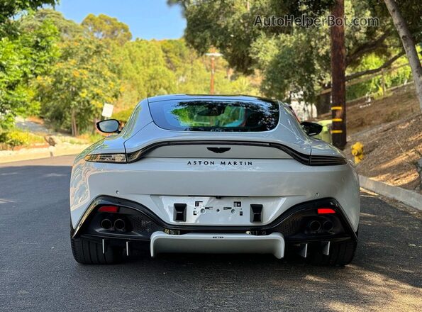 SCFSMGAW6PGN07660 2023 ASTON MARTIN VANTAGE Серебряный Вид подкапотного пространства