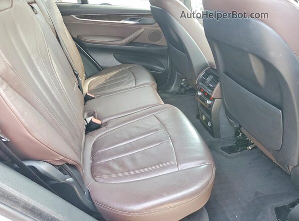 5UXKR0C55H0V50097 2017 BMW X5 White Engine compartment view