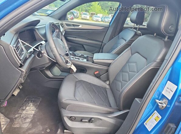 1V2HE2CA2RC234378 2024 VOLKSWAGEN ATLAS Blue Vista del salpicadero