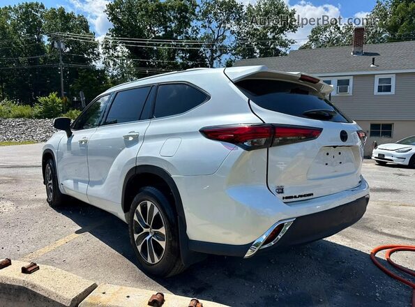 5TDHBRCH2NS538576 2022 TOYOTA HIGHLANDER White Rear right