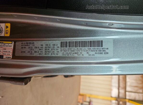 1C4HJXDG7JW108629 2018 JEEP WRANGLER Silver Widok wnętrza 360 stopni