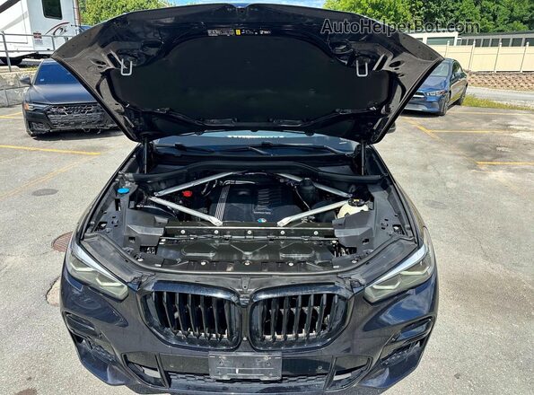 5UXCR6C07N9K88781 2022 BMW X5 Black Widok wnętrza z przodu