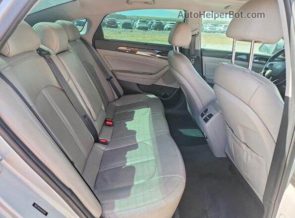 5NPE34AF6JH622839 2018 HYUNDAI SONATA Silver უკანა სალონის ხედი