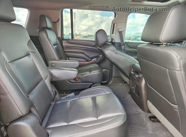 1GNSKJKC1KR259263 2019 CHEVROLET SUBURBAN Black Vista del compartimento del motor