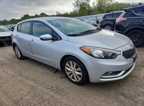 KNAFX5A82G5494847 2016 KIA FORTE Серебряный Вид спереди