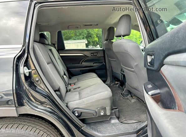 5TDZZRFH0KS325407 2019 TOYOTA HIGHLANDER Черный Вид панели приборов