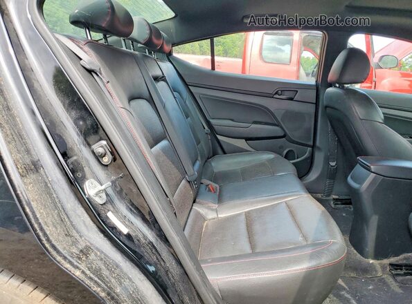 KMHD04LB3JU681475 2018 HYUNDAI ELANTRA Black Вид задньої частини салону