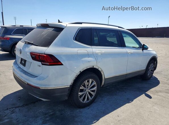 3VV3B7AX2JM074161 2018 VOLKSWAGEN TIGUAN White Przód prawy
