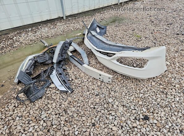 19UDE2F31HA002363 2017 ACURA ILX White Вид підкапотного простору
