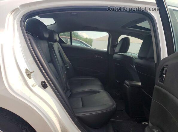 19UDE2F72HA010703 2017 ACURA ILX White Widok tylnych siedzeń