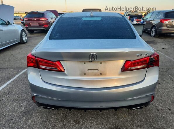 19UUB2F50JA011099 2018 ACURA TLX Silver Widok z tyłu