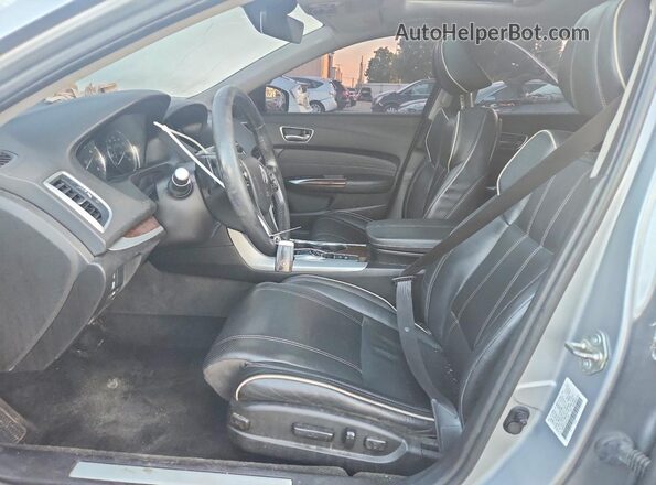 19UUB2F50JA011099 2018 ACURA TLX Silver Widok wnętrza z przodu