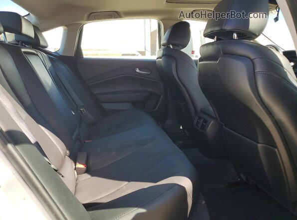 19UUB5F35MA015508 2021 ACURA TLX Silver Widok tylnych siedzeń