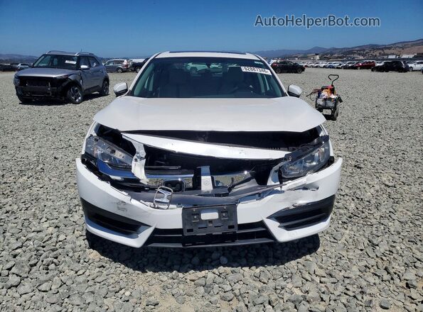 19XFC2F7XHE214773 2017 HONDA CIVIC White Widok z przodu