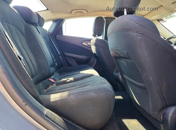 1C3CCCAB6GN175893 2016 CHRYSLER 200 Silver უკანა სავარძლების ხედი