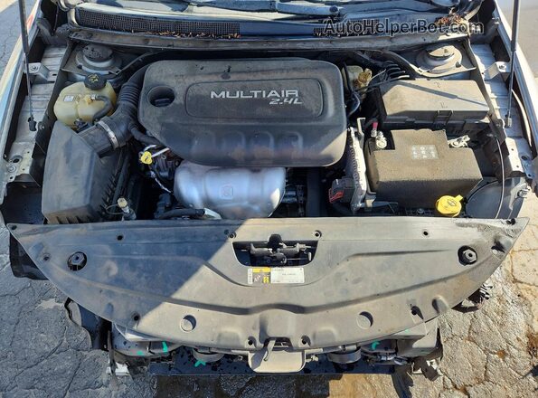 1C3CCCAB6GN175893 2016 CHRYSLER 200 Silver უკანა სალონის ხედი
