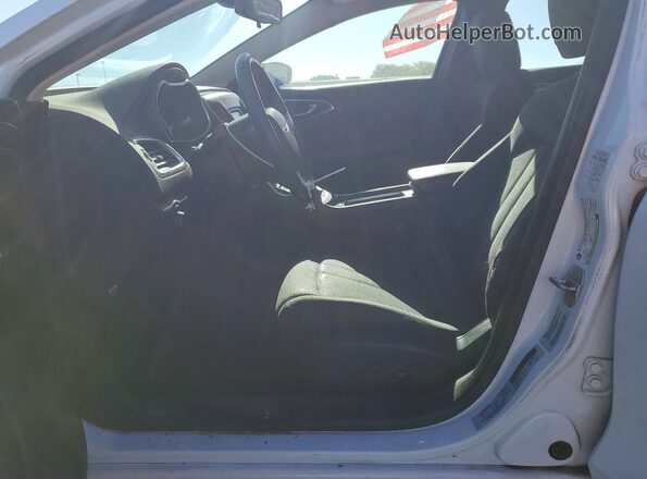 1C3CCCAB8GN127540 2016 CHRYSLER 200 White Սալոնի դիմացի տեսք