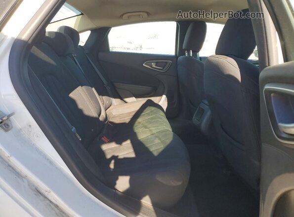 1C3CCCAB8GN127540 2016 CHRYSLER 200 White Հետևի նստատեղերի տեսք