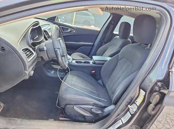 1C3CCCABXGN133372 2016 CHRYSLER 200 Charcoal Vista interior delantera