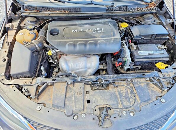 1C3CCCABXGN133372 2016 CHRYSLER 200 Charcoal Vista interior trasera