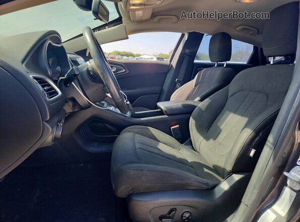 1C3CCCFB1HN509497 2017 CHRYSLER 200 Gray Front interior view