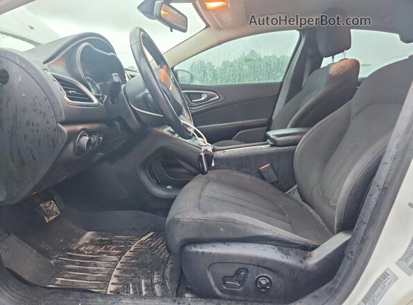 1C3CCCFB2HN508763 2017 CHRYSLER 200 White Front interior view