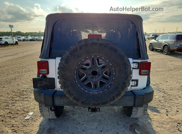 1C4AJWAG4GL259115 2016 JEEP WRANGLER White Вид ззаду