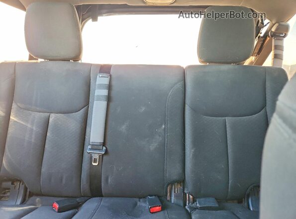 1C4BJWDG2GL176895 2016 JEEP WRANGLER Silver Հետևի նստատեղերի տեսք