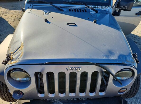1C4BJWDG2GL176895 2016 JEEP WRANGLER Silver Շարժիչի բաժամունքի տեսք