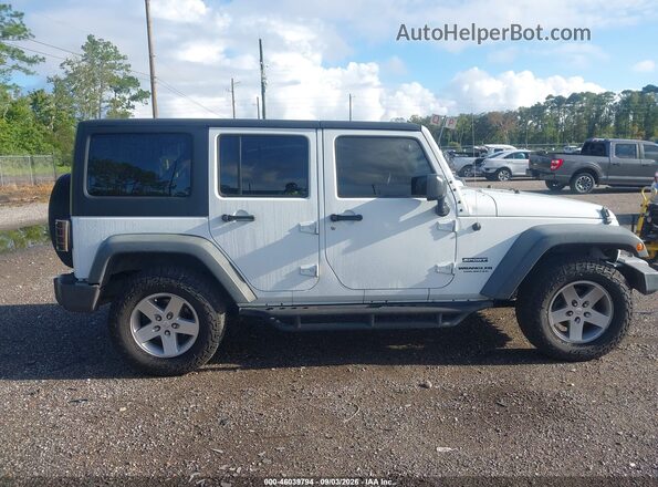 1C4BJWDG3HL704803 2017 JEEP WRANGLER UNLIMITED White Вид задньої частини салону