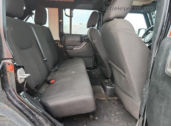 1C4BJWDG7JL805137 2018 JEEP WRANGLER Black Widok wnętrza z tyłu