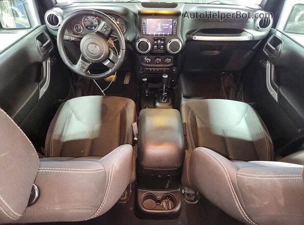 1C4BJWEG1GL181617 2016 JEEP WRANGLER Черный Вид панели приборов