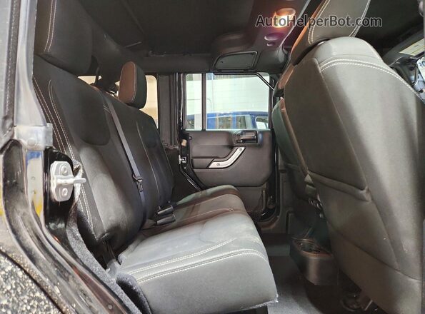 1C4BJWEG1GL181617 2016 JEEP WRANGLER Черный Вид задней части салона