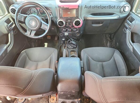 1C4BJWEG8GL109149 2016 JEEP WRANGLER Black Вид панелі приладів