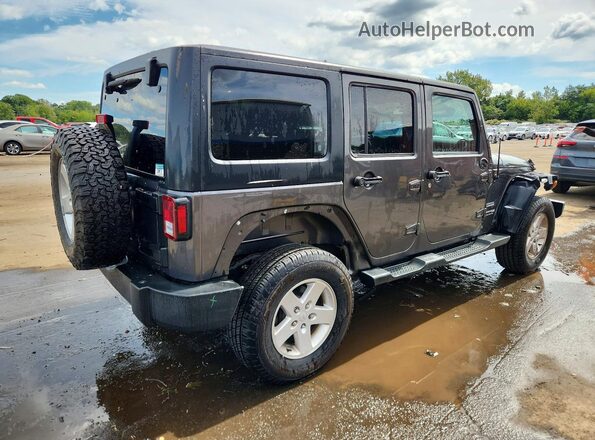 1C4HJWDGXJL814389 2018 JEEP WRANGLER Gray Rear right