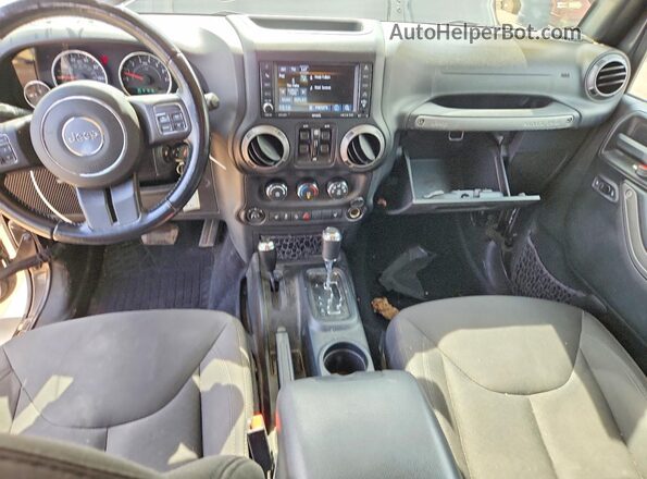 1C4HJWDGXJL814389 2018 JEEP WRANGLER Gray Dashboard view