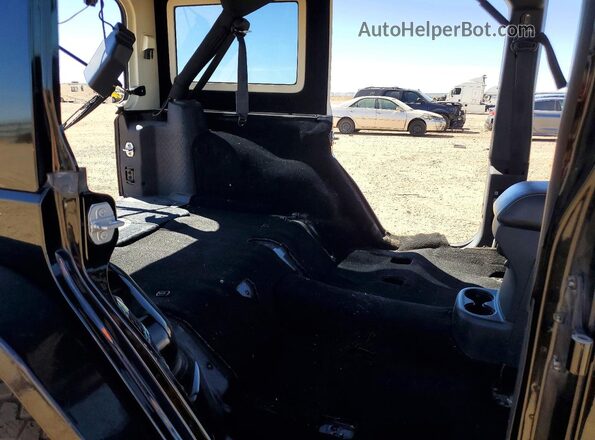1C4HJWFG2GL263218 2016 JEEP WRANGLER Black Rear seats view